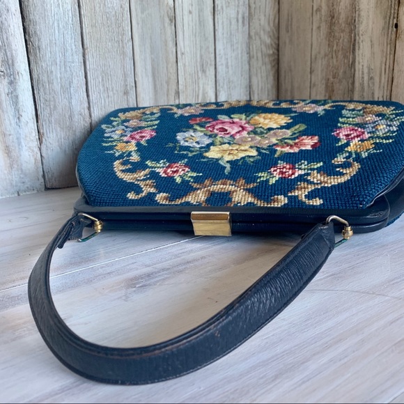 Vintage Tapestry Carpet Bag - Picture 5 of 7